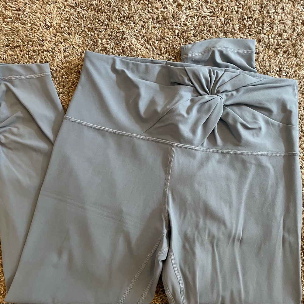 Lululemon cropped leggings